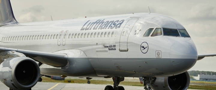 Les PNC de Lufthansa menacent de faire grève après Noël